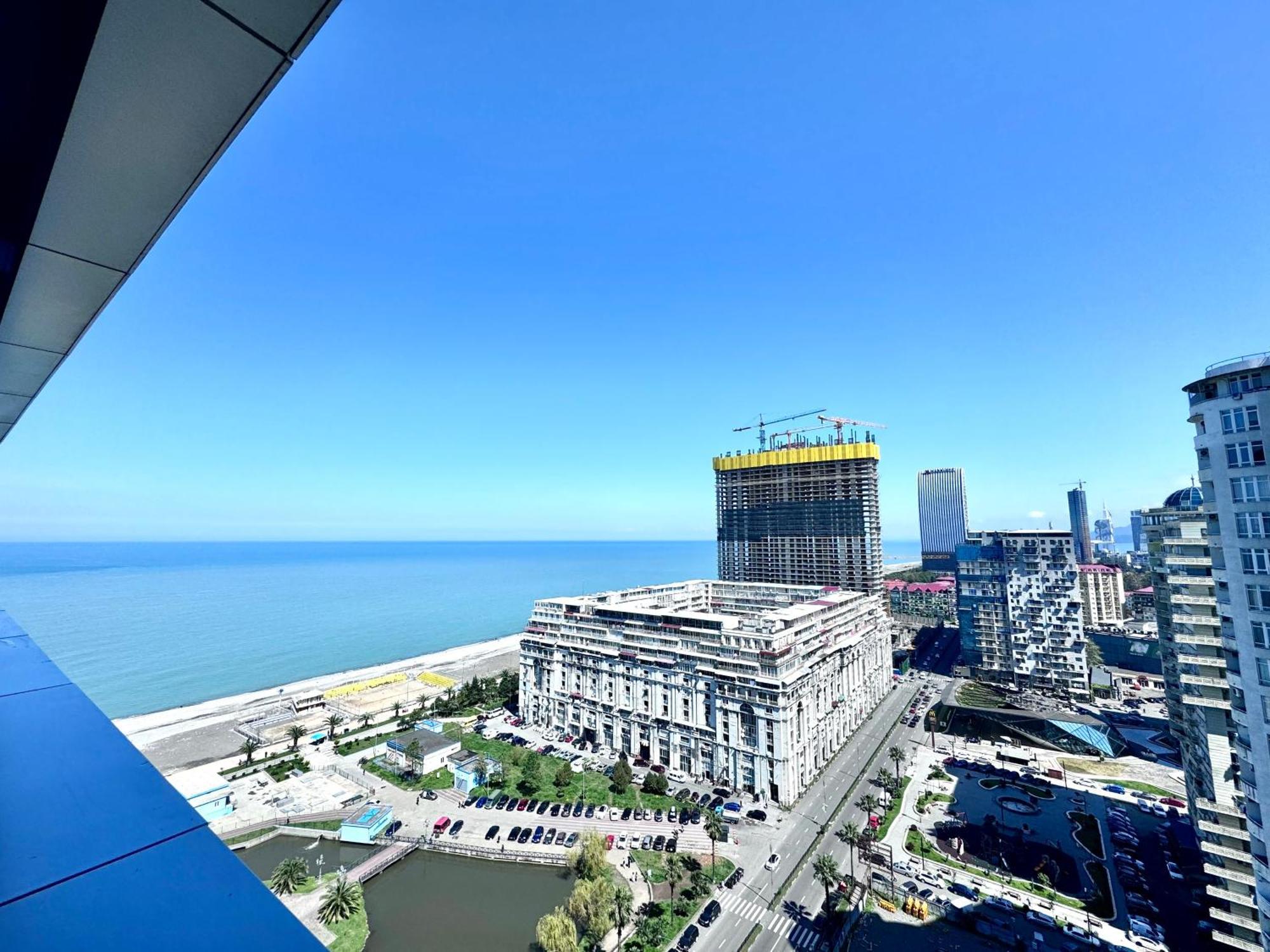 Your Sunshine Apartments Batumi Ngoại thất bức ảnh