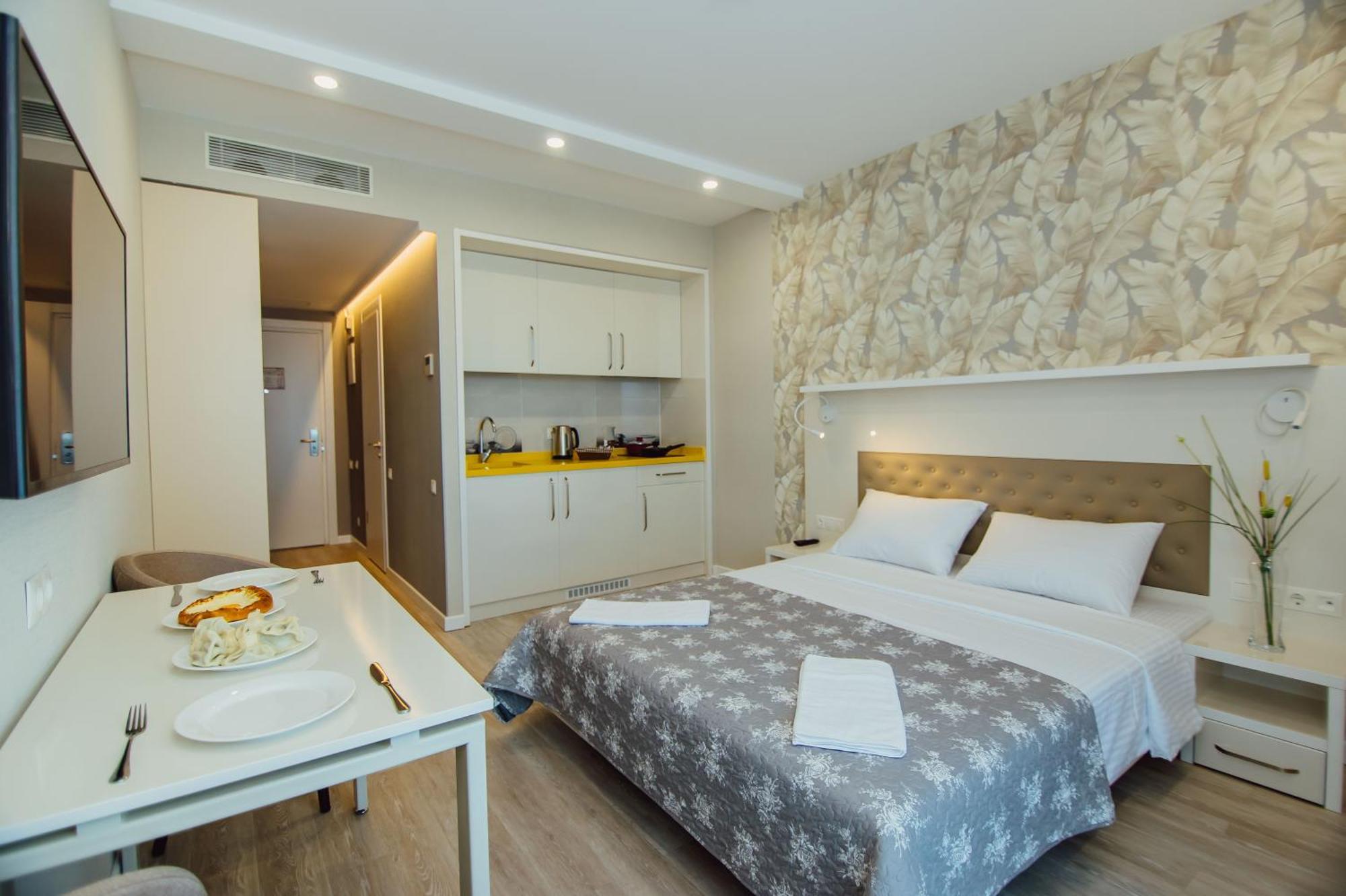 Your Sunshine Apartments Batumi Ngoại thất bức ảnh