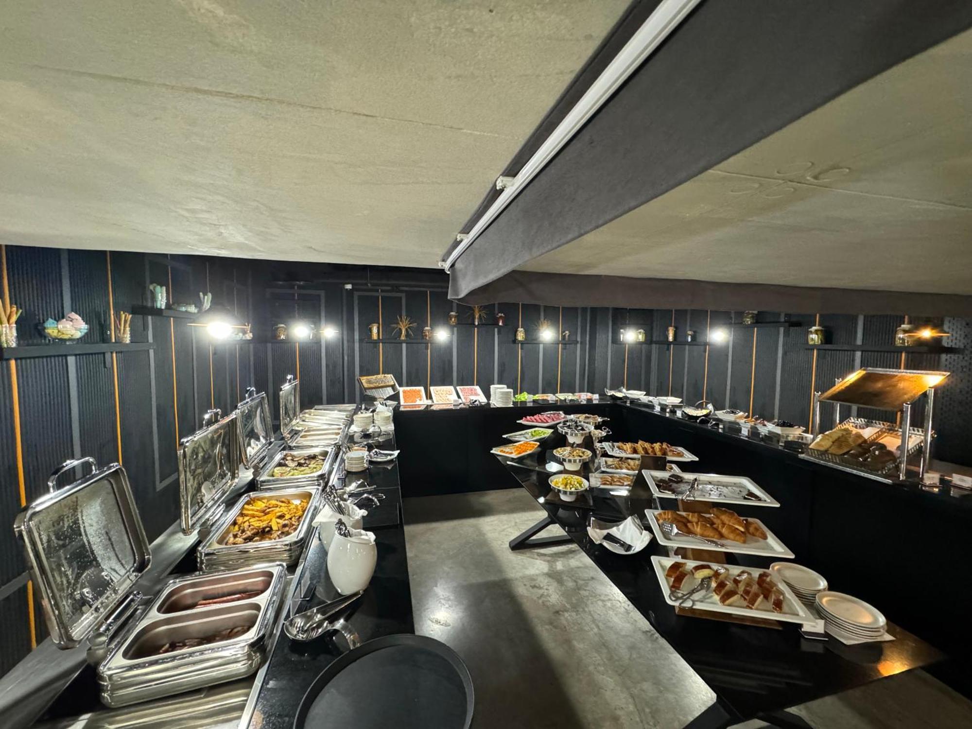 Your Sunshine Apartments Batumi Ngoại thất bức ảnh